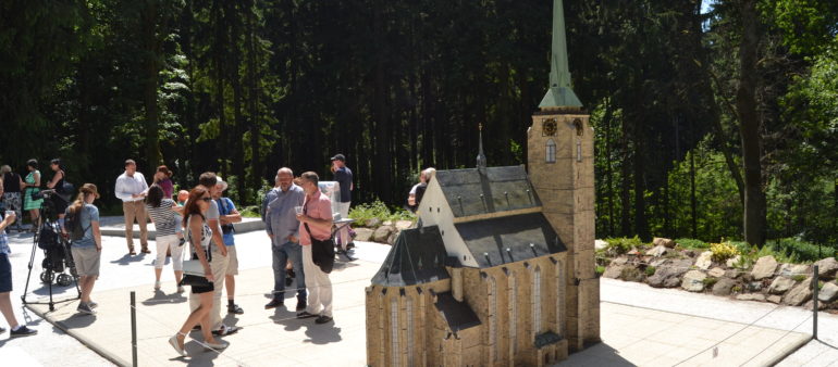 Slavnostní odhalení modelu katedrály svatého Bartoloměje