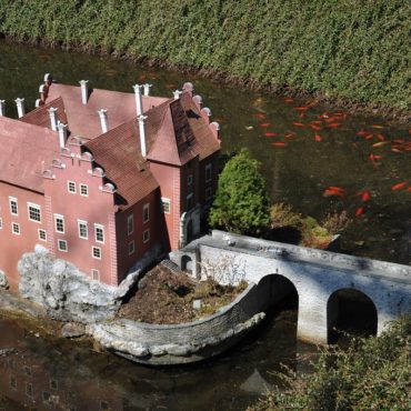 Červená Lhota Château