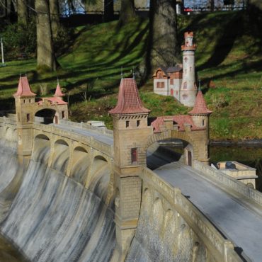 Royal Forest Dam