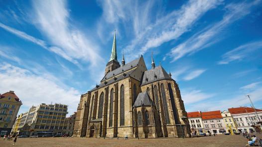 Představení Katedrály svatého Bartoloměje v Plzni