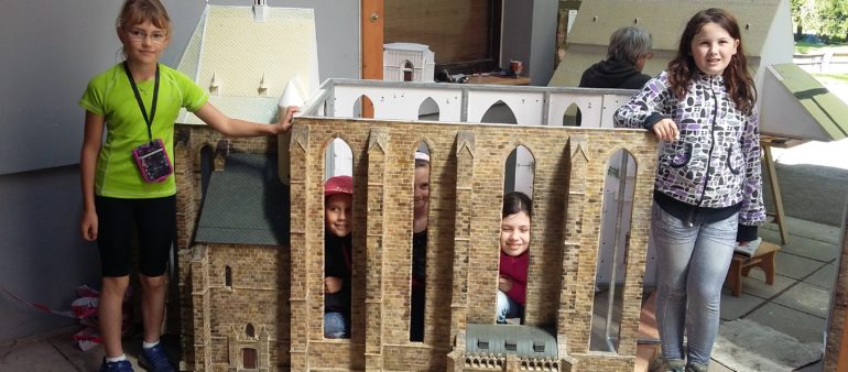 01/04 Prezentace nových modelů a ukázka výroby